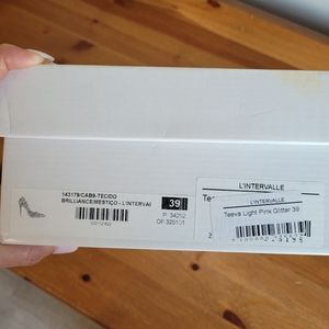 Women glitter pink shoes